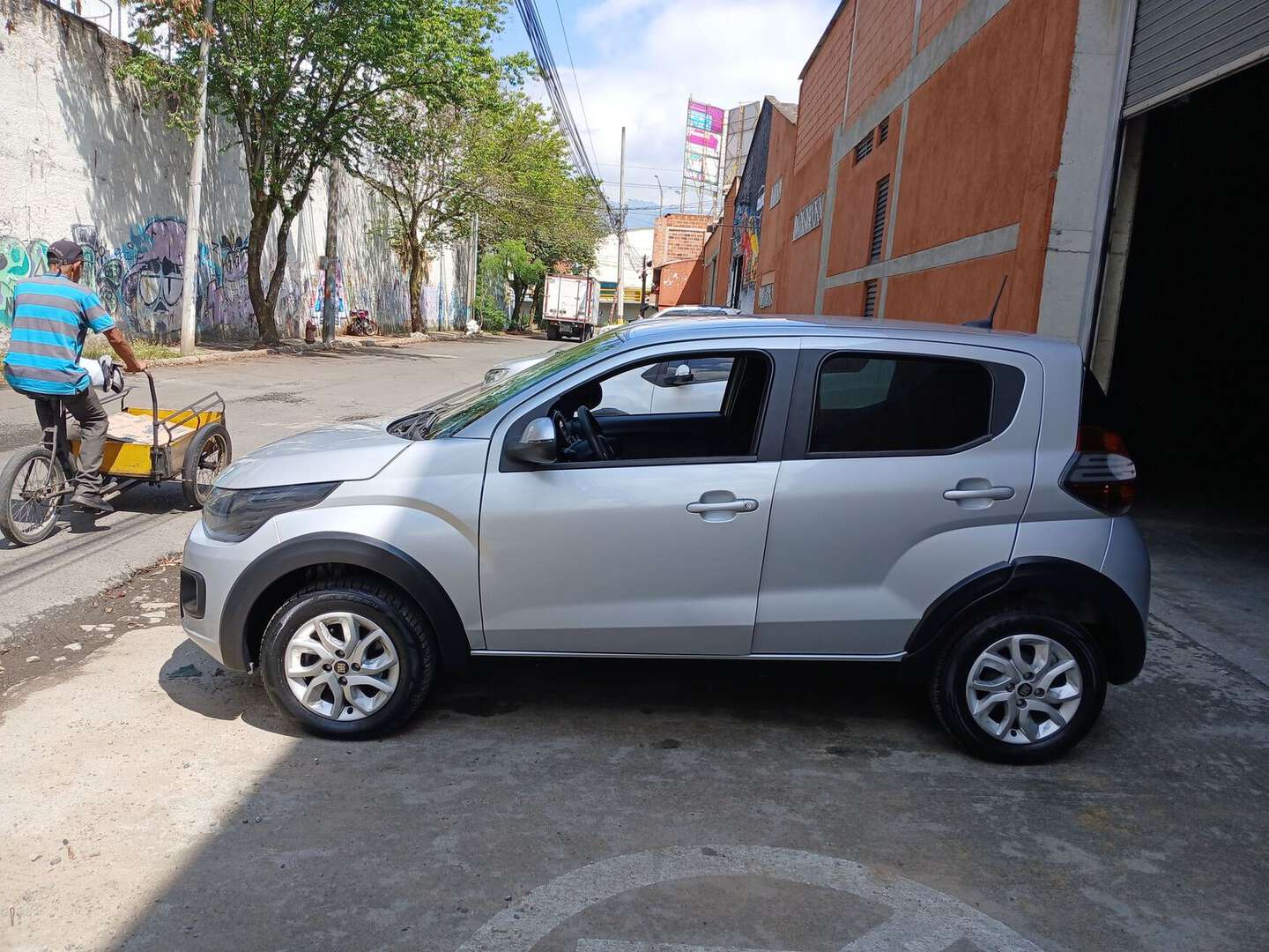 Fiat - Mobi - 2024