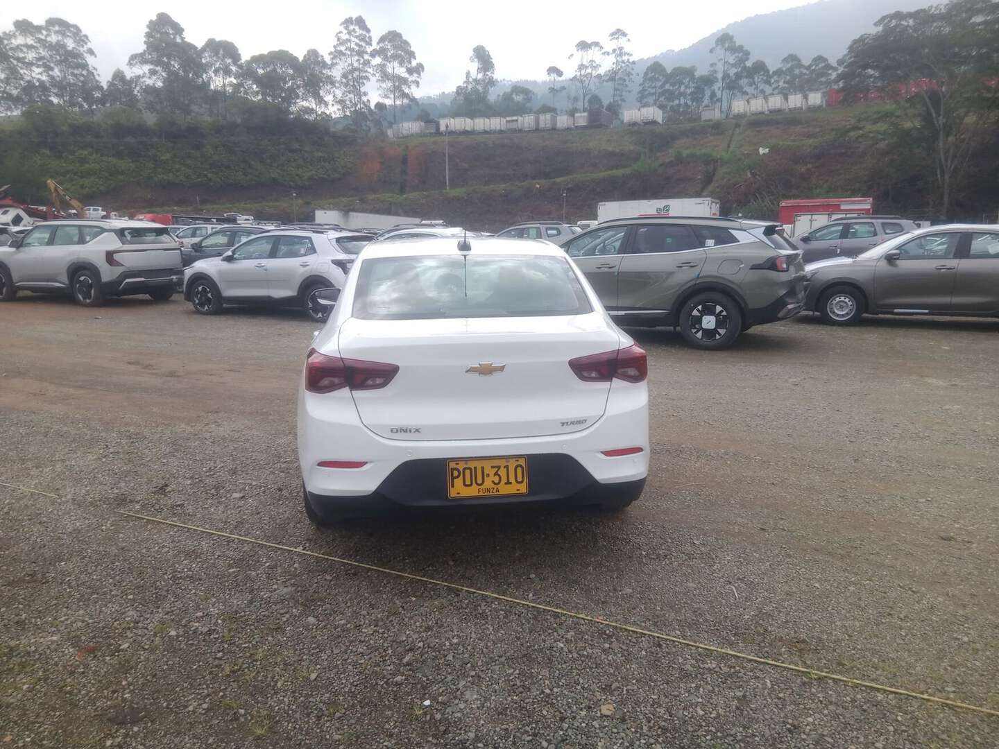 Chevrolet - Onix - 2025