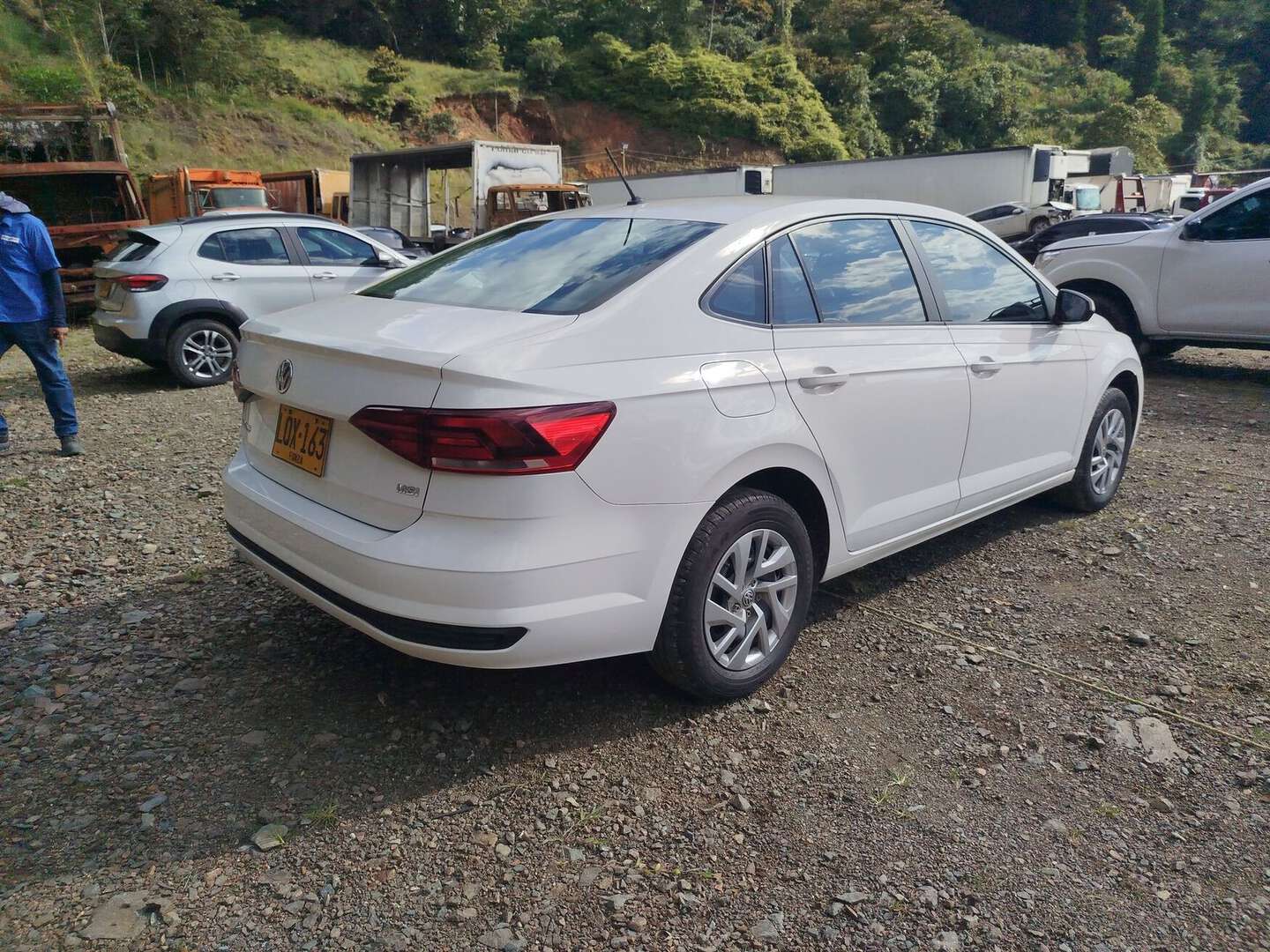 Volkswagen - Virtus - 2023
