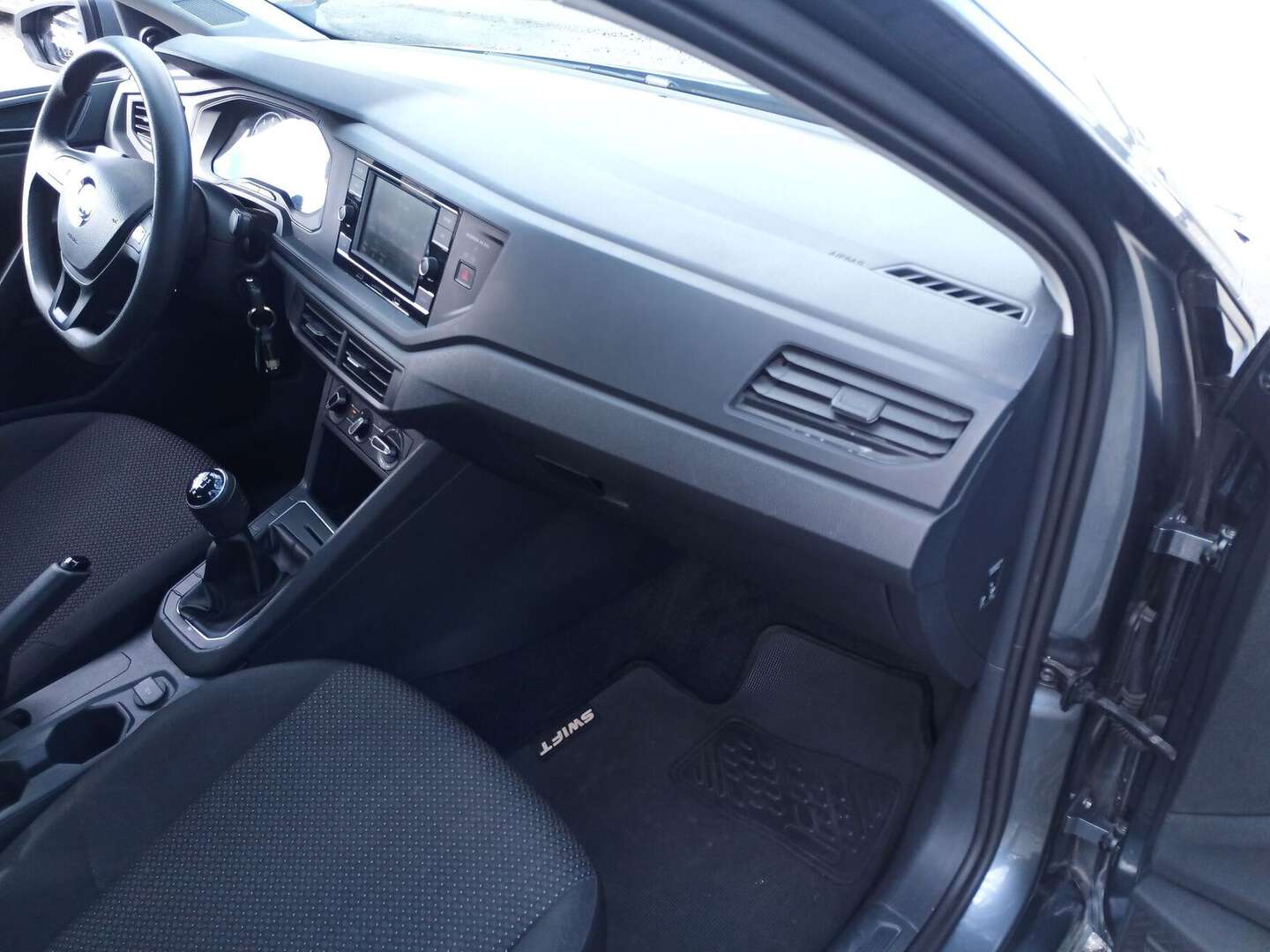 Volkswagen - Virtus - 2023