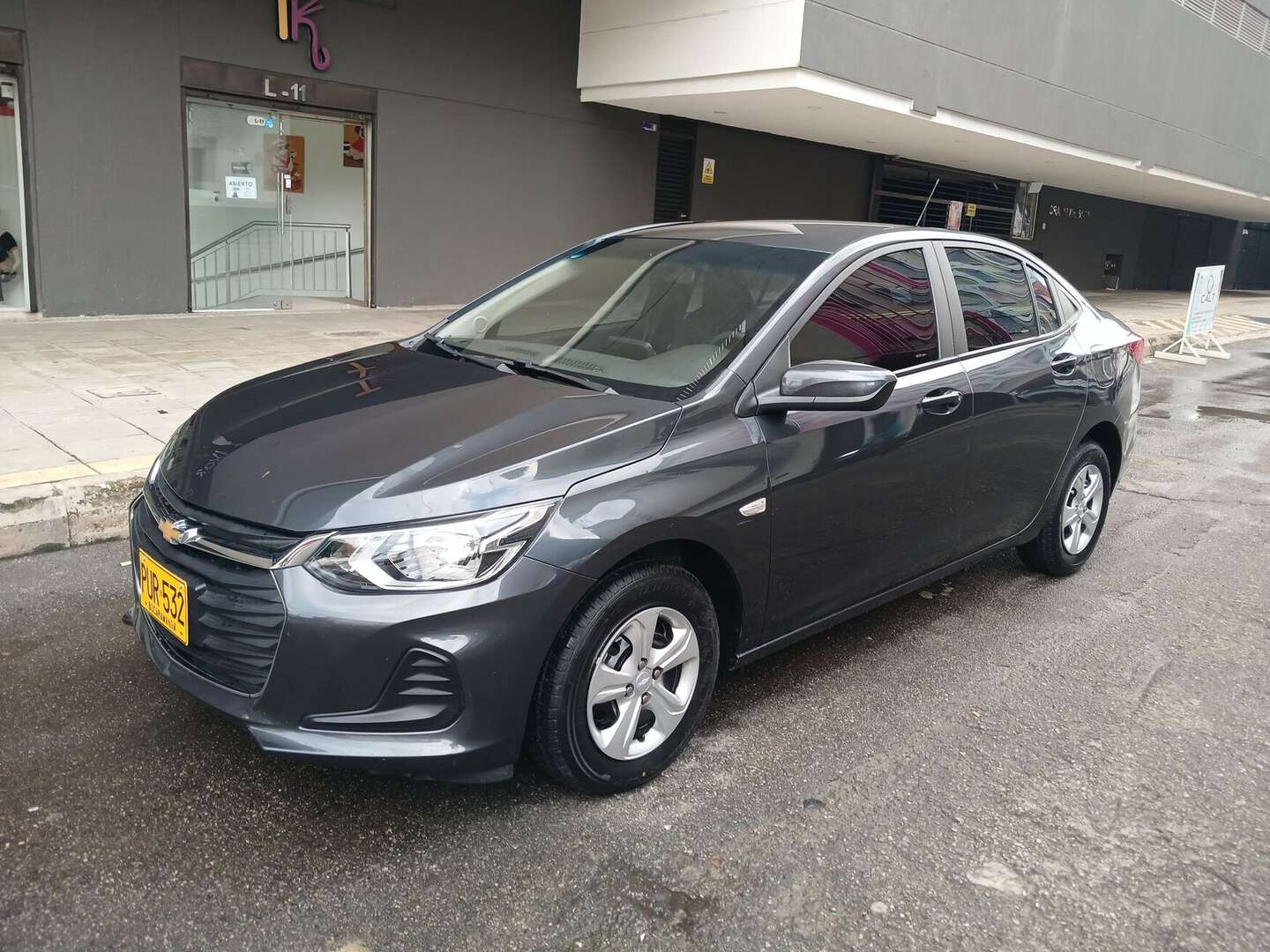 Chevrolet - Onix - 2025