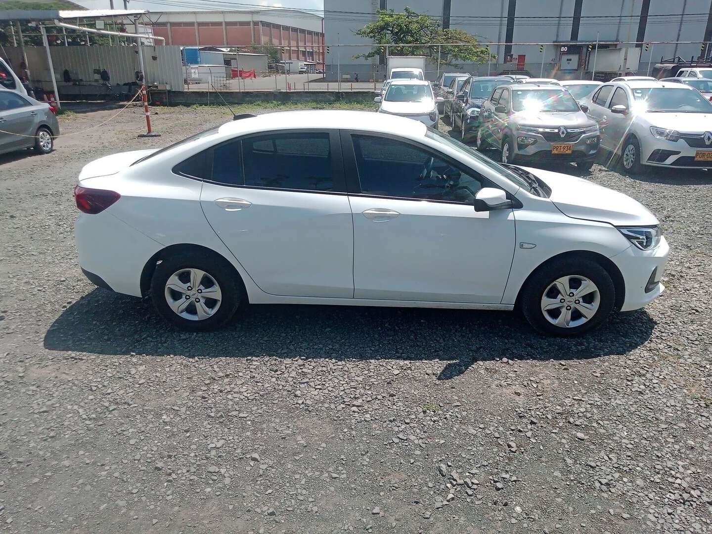 Chevrolet - Onix - 2025