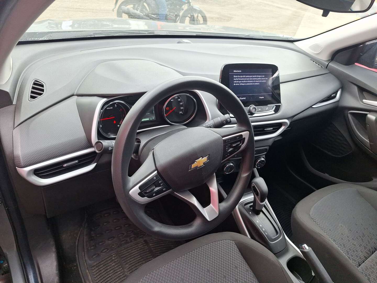 Chevrolet - Tracker - 2025