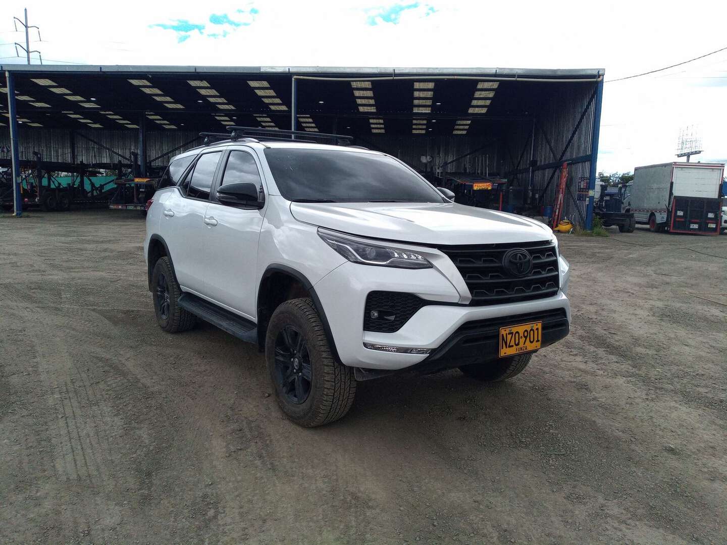 Toyota - Fortuner - 2024