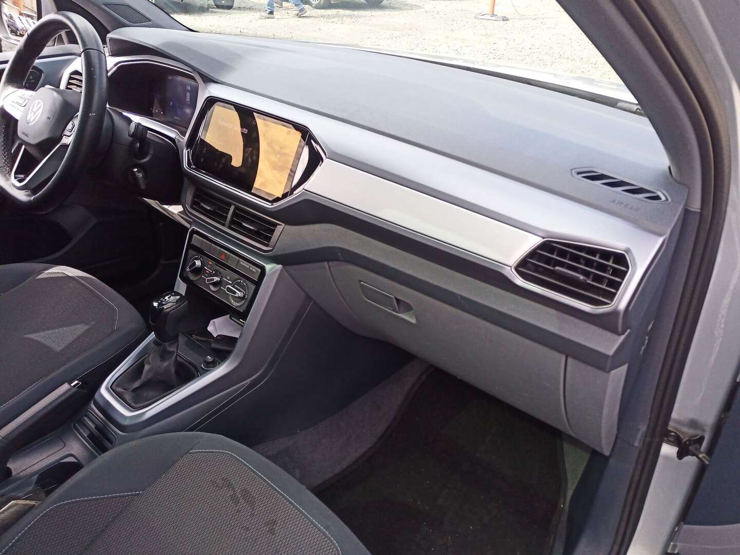 Volkswagen - T-Cross - 2022
