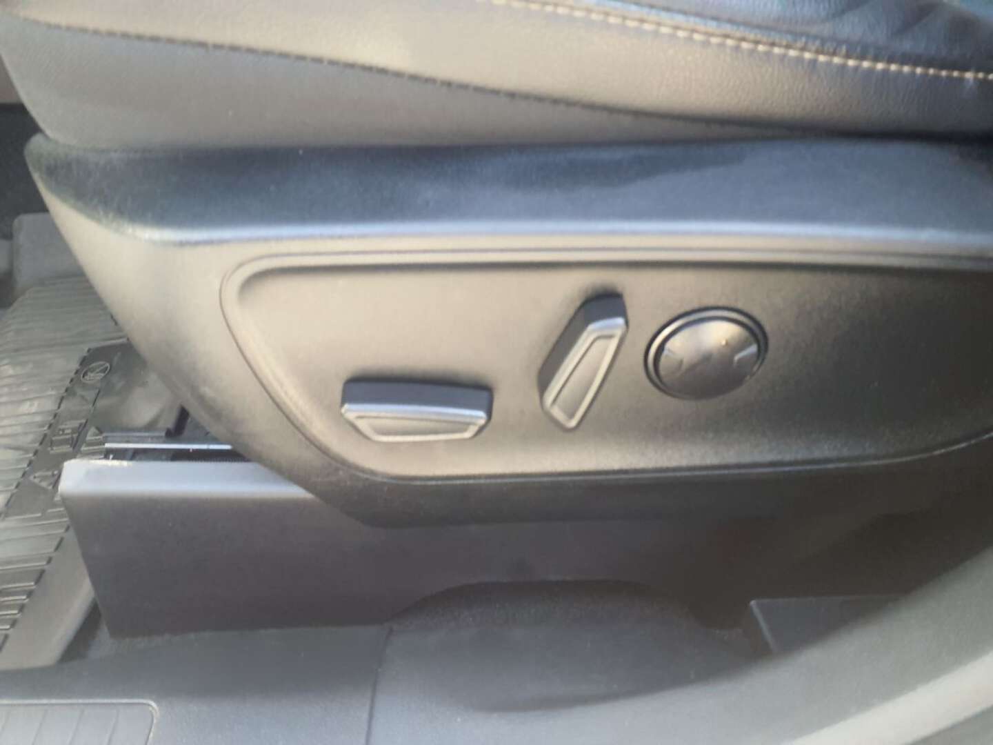 Ford - Escape - 2021