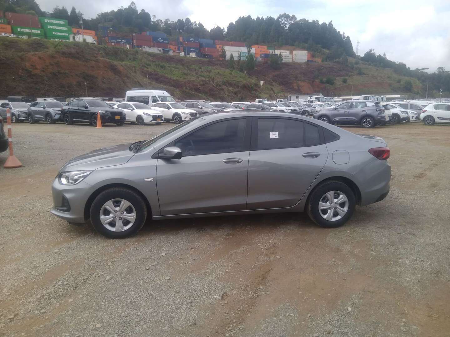 Chevrolet - Onix - 2025