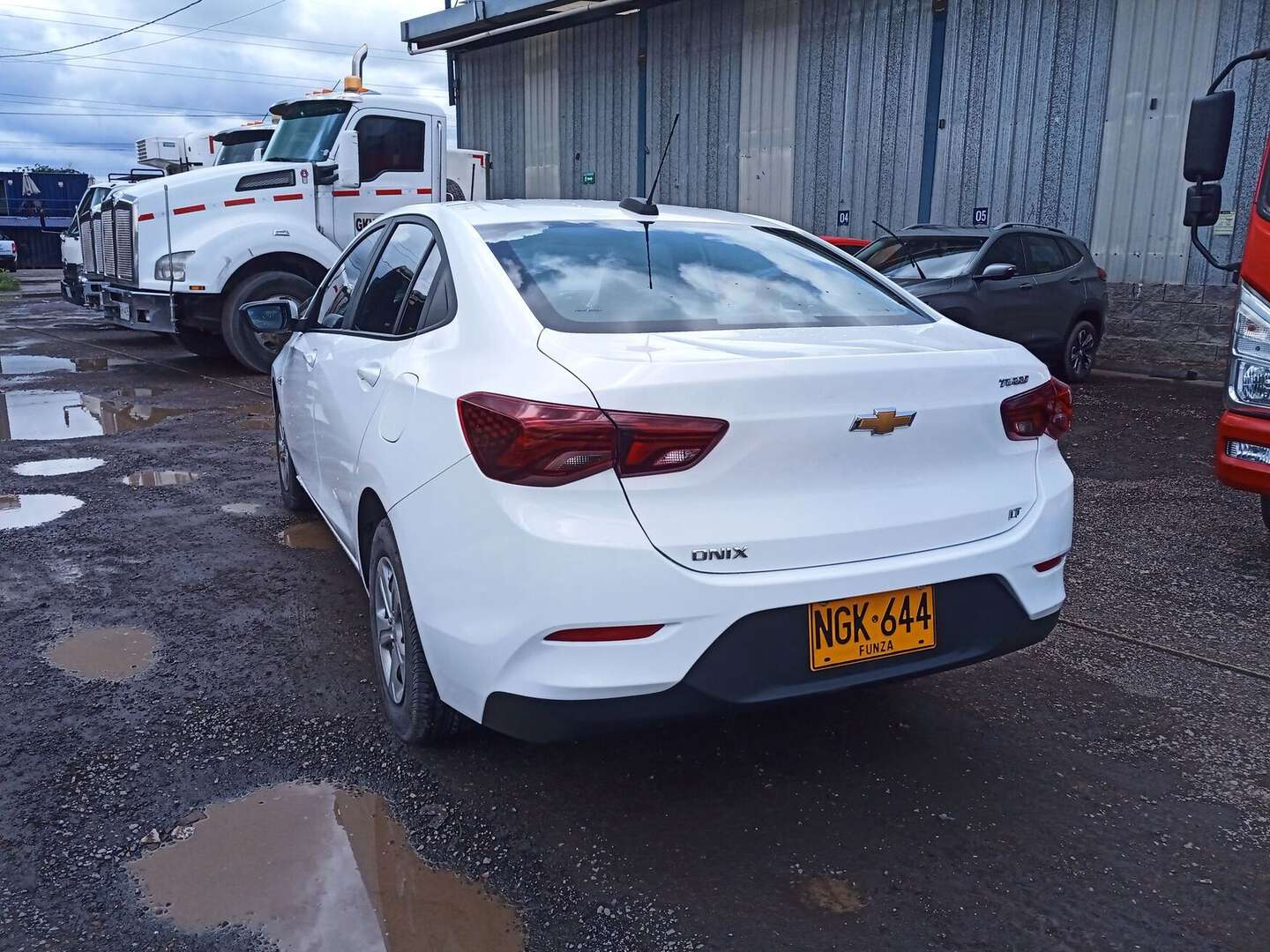 Chevrolet - Onix - 2024