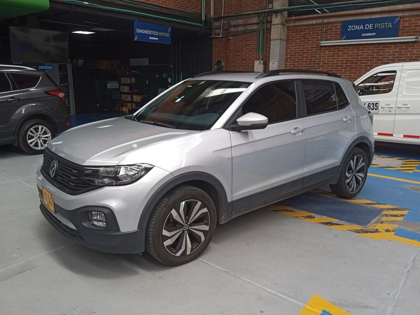 Volkswagen - T-Cross - 2023