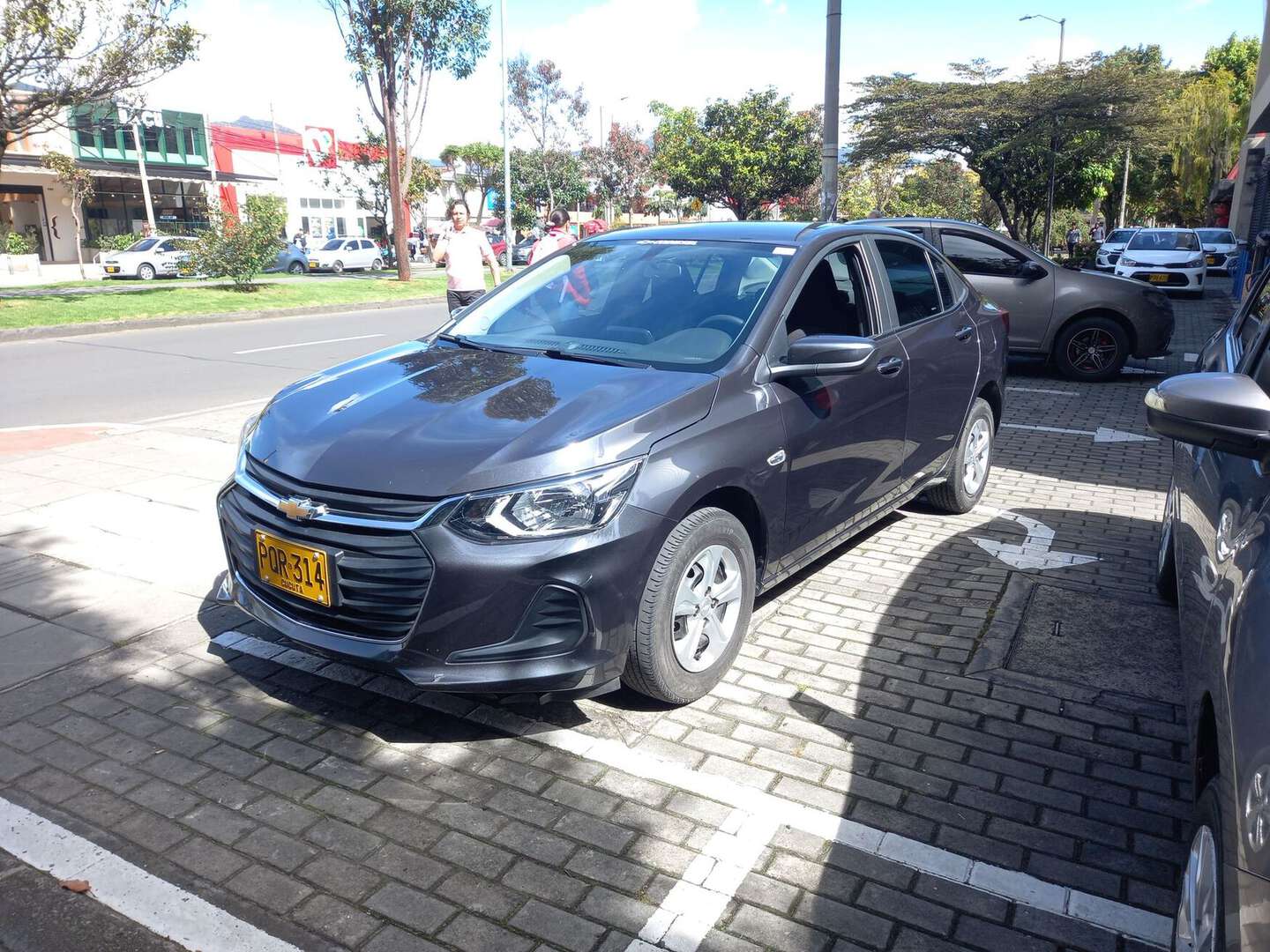 Chevrolet - Onix - 2025