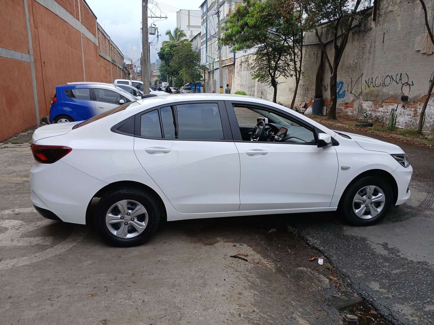 Chevrolet - Onix - 2025