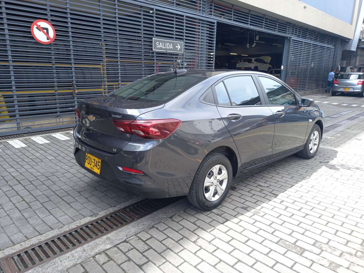 Chevrolet - Onix - 2025