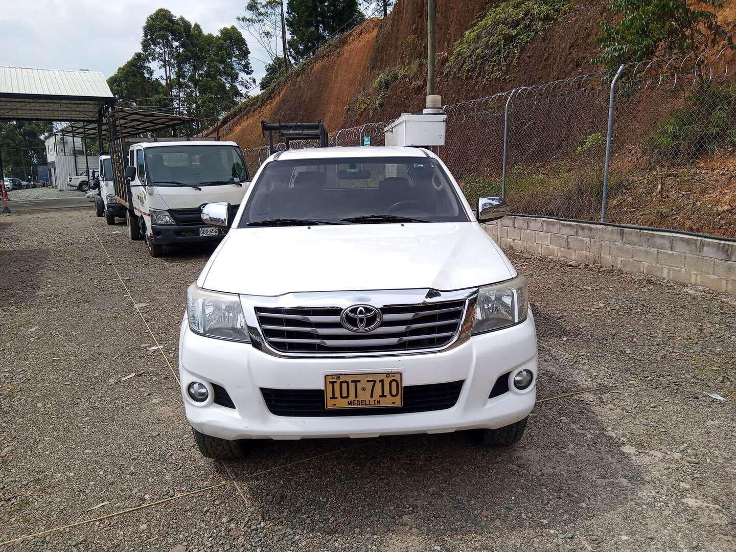 Toyota - Hilux - 2016