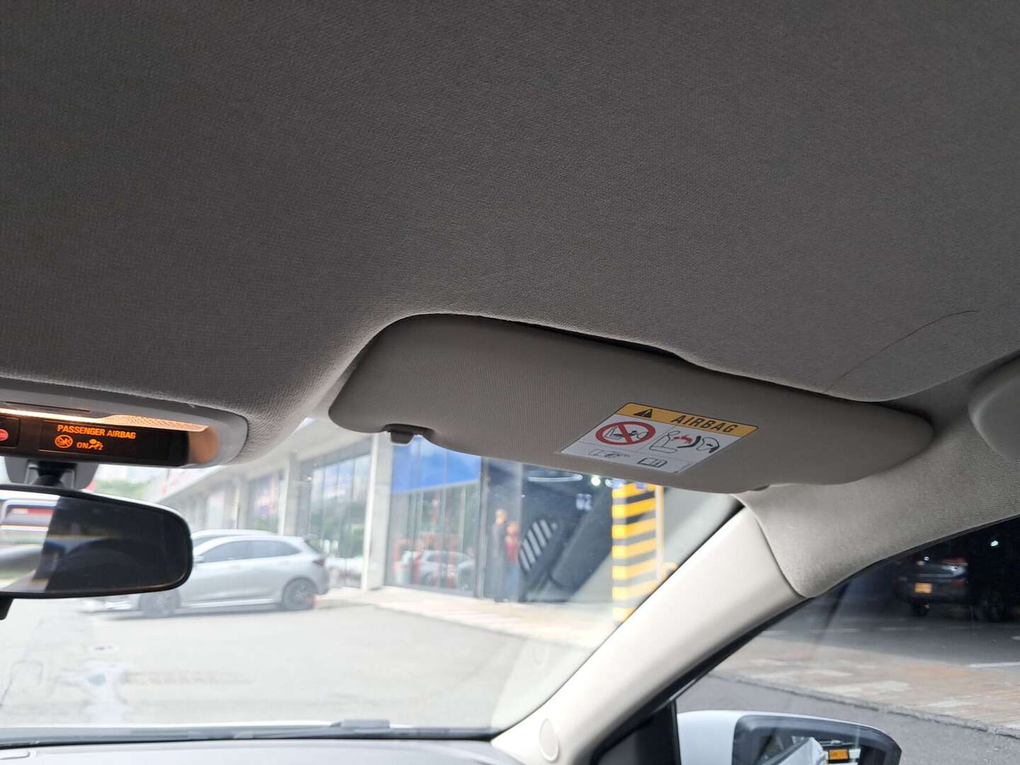 Chevrolet - Onix - 2025