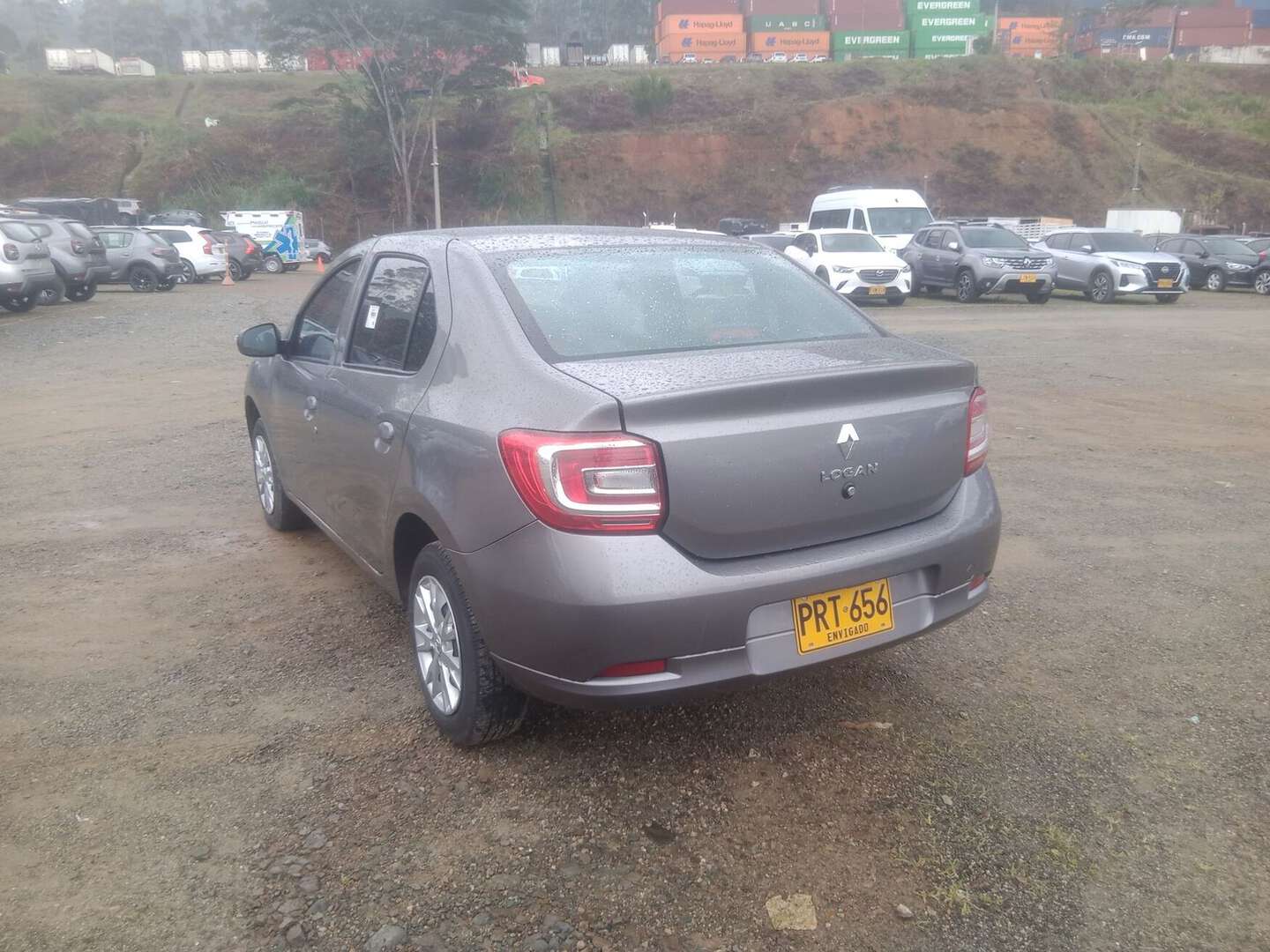 Renault - Logan - 2026