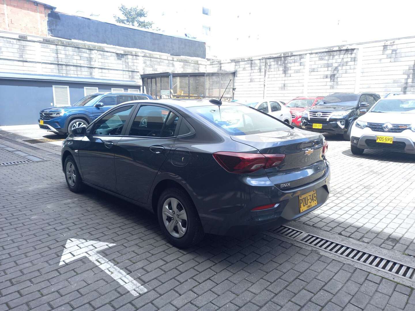 Chevrolet - Onix - 2025
