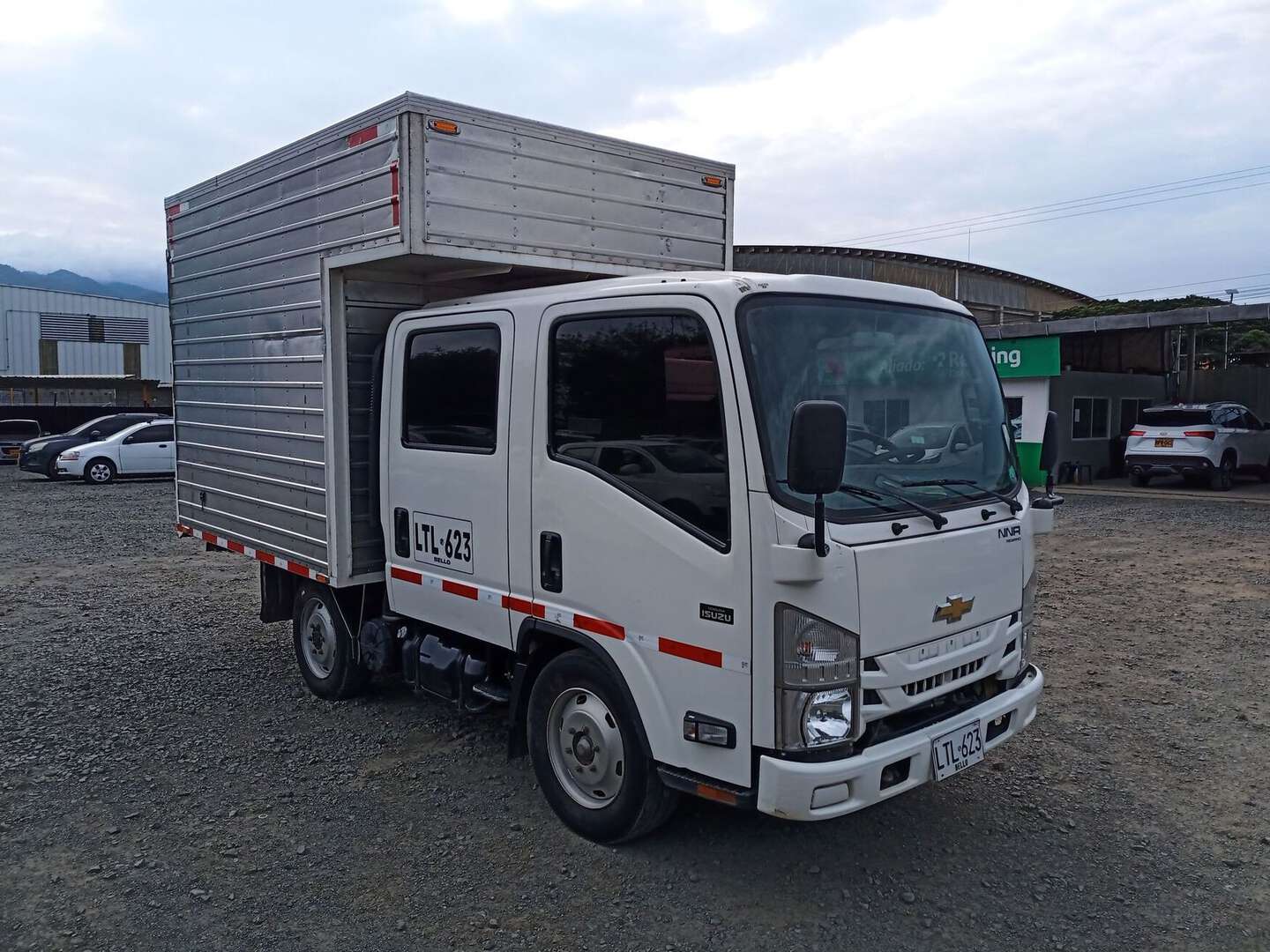 Chevrolet - NHR Doble - 2023