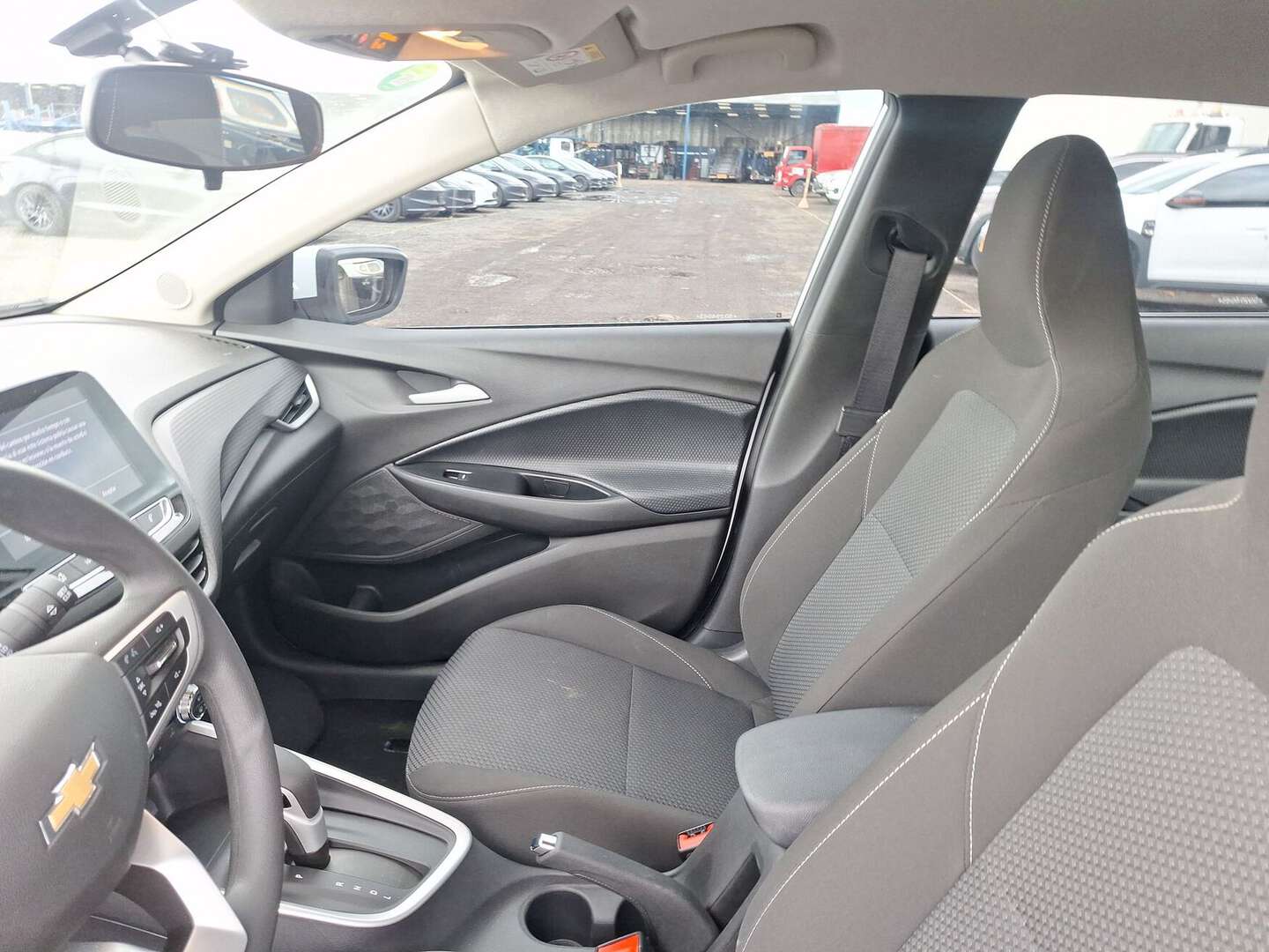 Chevrolet - Onix - 2025