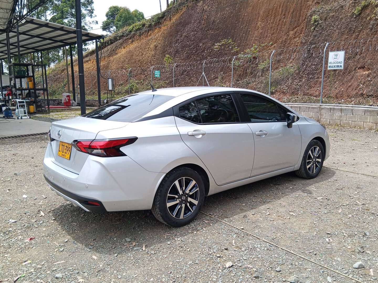 Nissan - Versa - 2023
