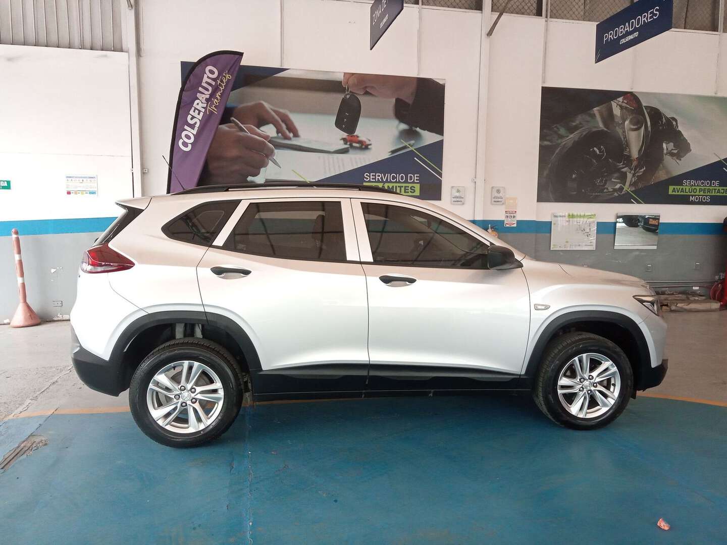 Chevrolet - Tracker - 2023
