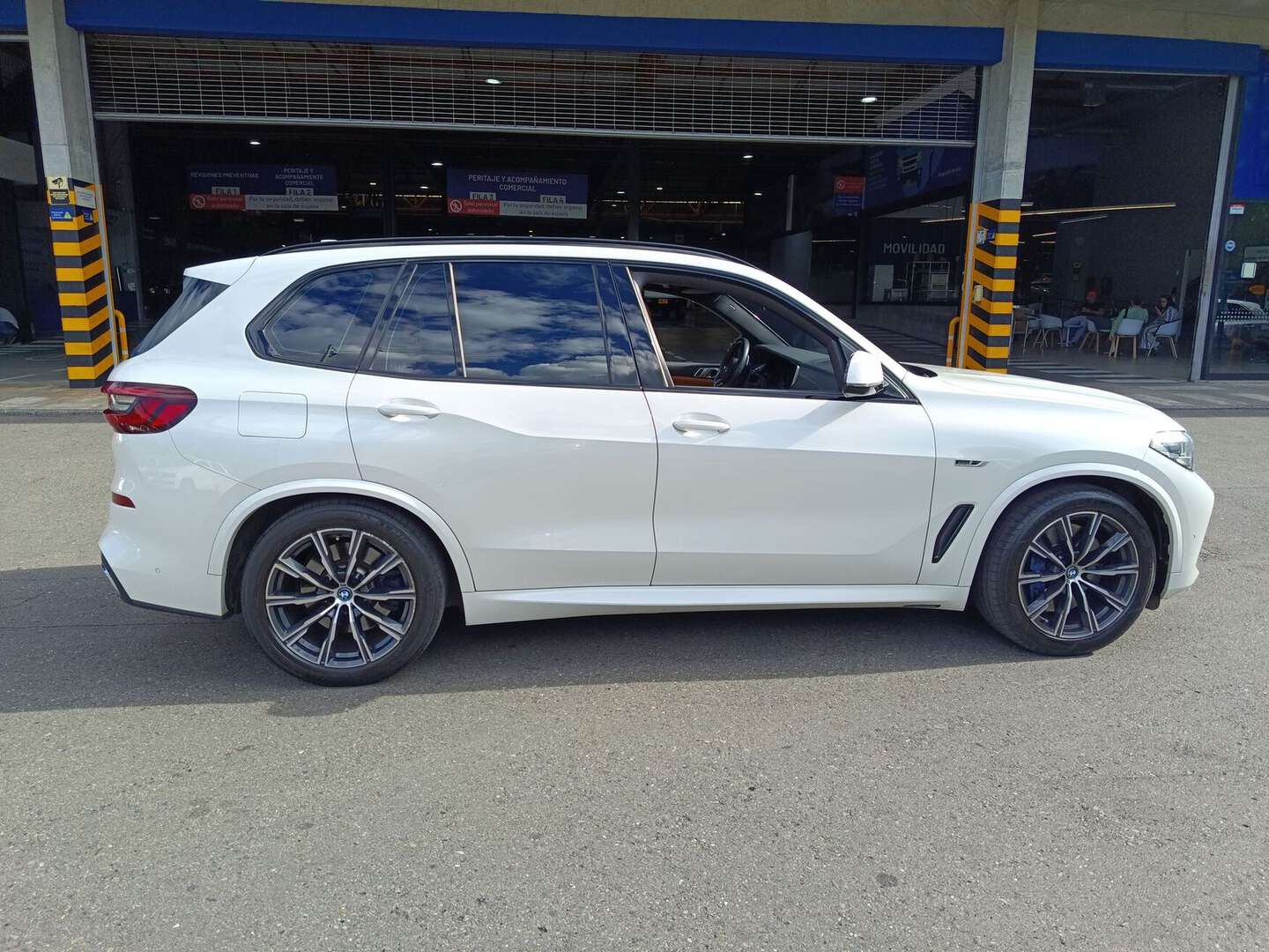 BMW - X5 - 2023