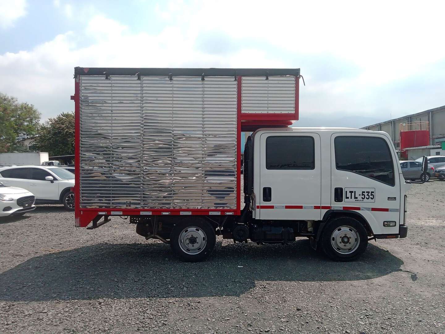 Chevrolet - NHR Doble - 2023