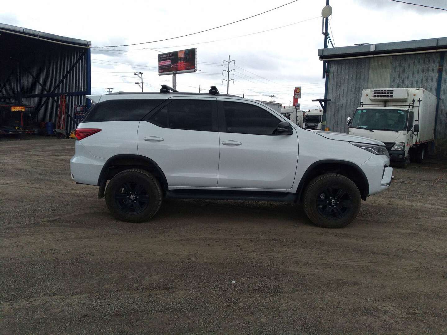 Toyota - Fortuner - 2024