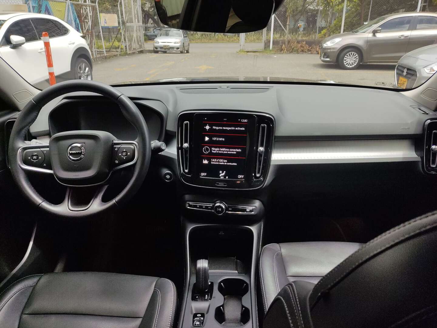 Volvo - XC40 - 2021