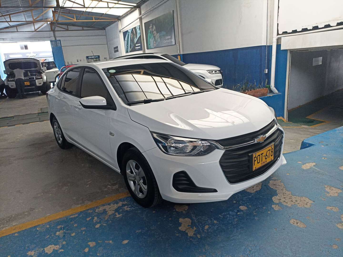 Chevrolet - Onix - 2025