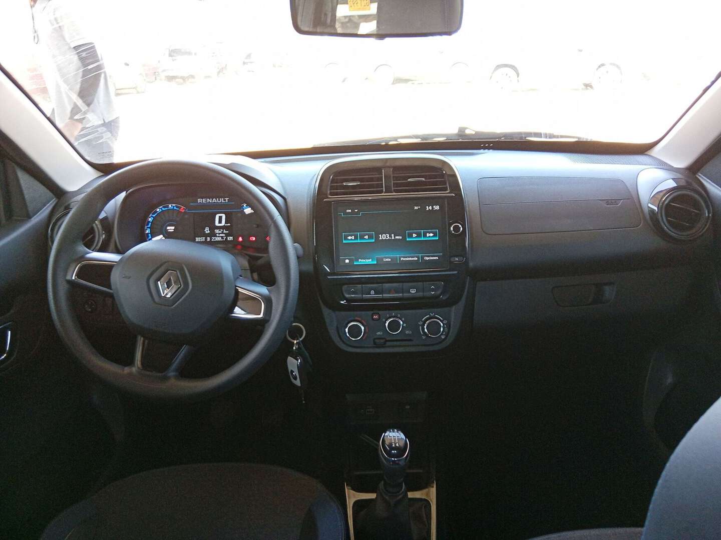 Renault - Kwid - 2026