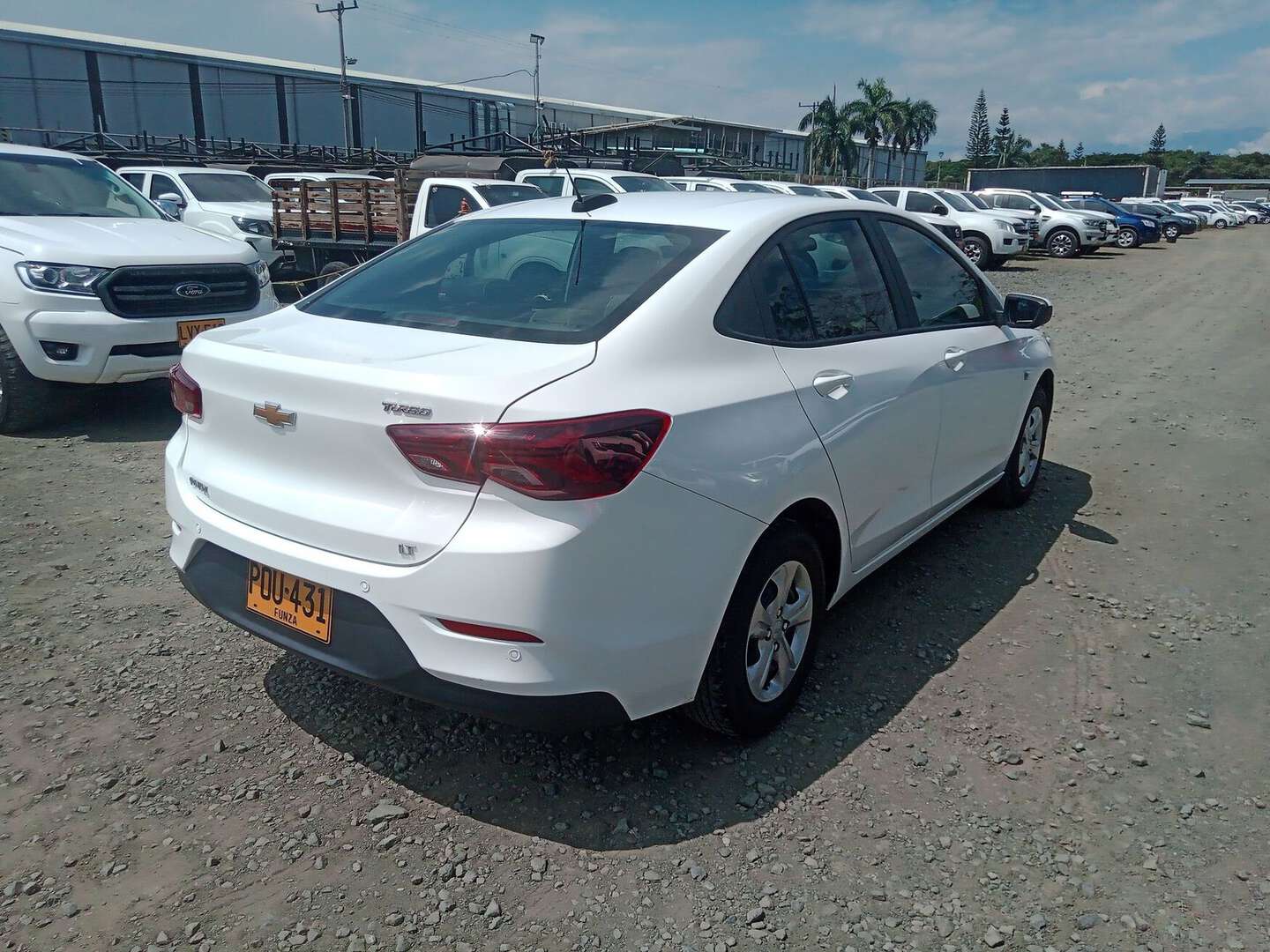 Chevrolet - Onix - 2025