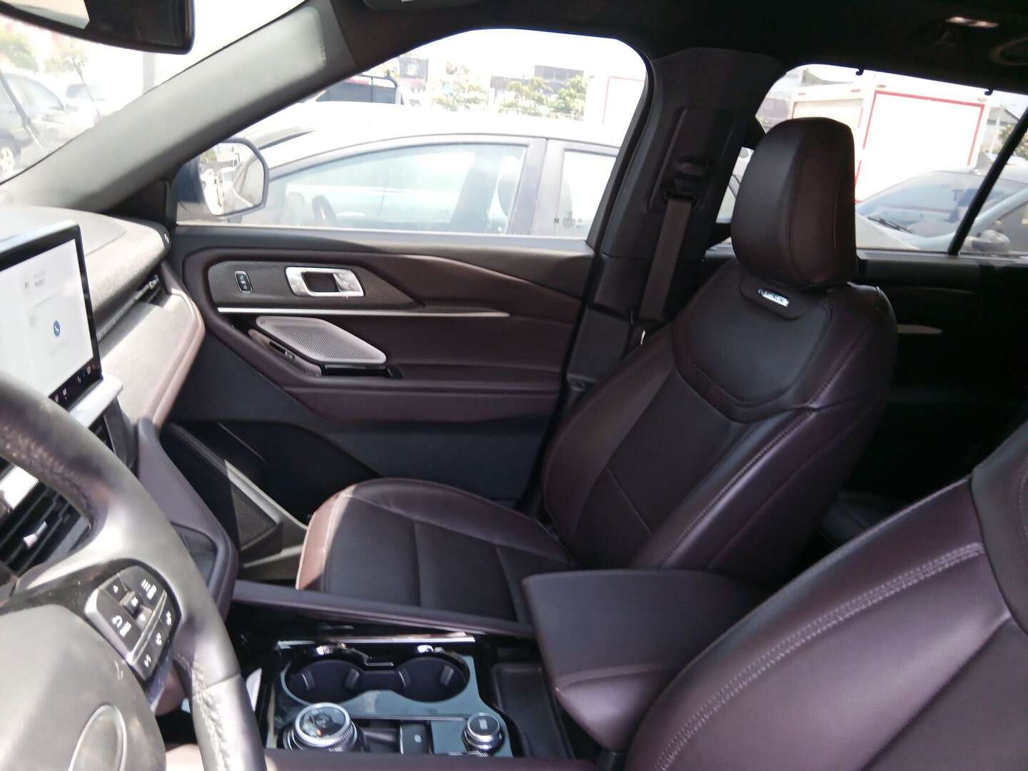 Ford - Explorer - 2025