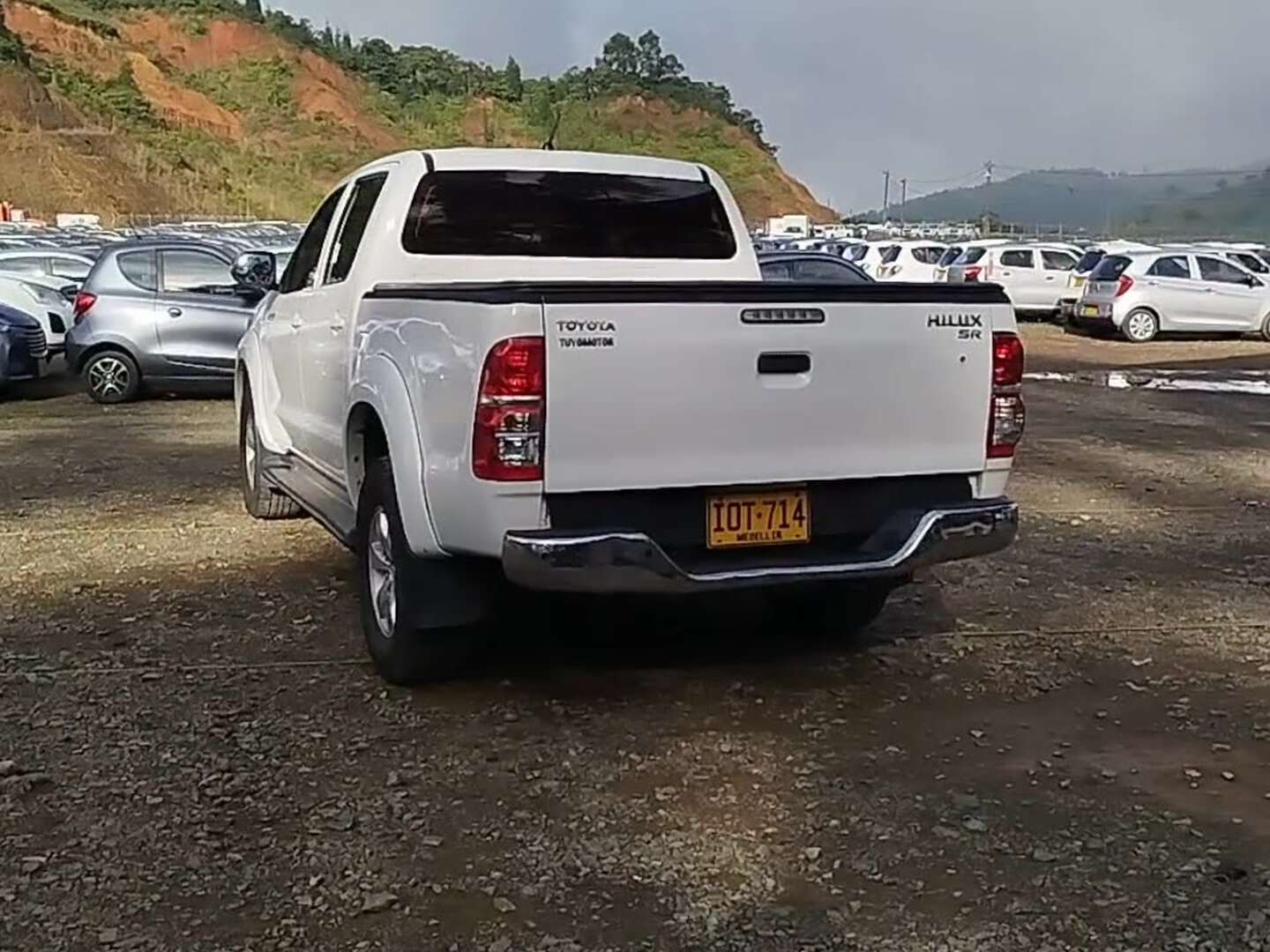 Toyota - Hilux - 2016