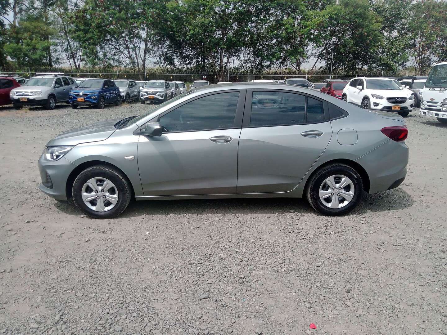 Chevrolet - Onix - 2025