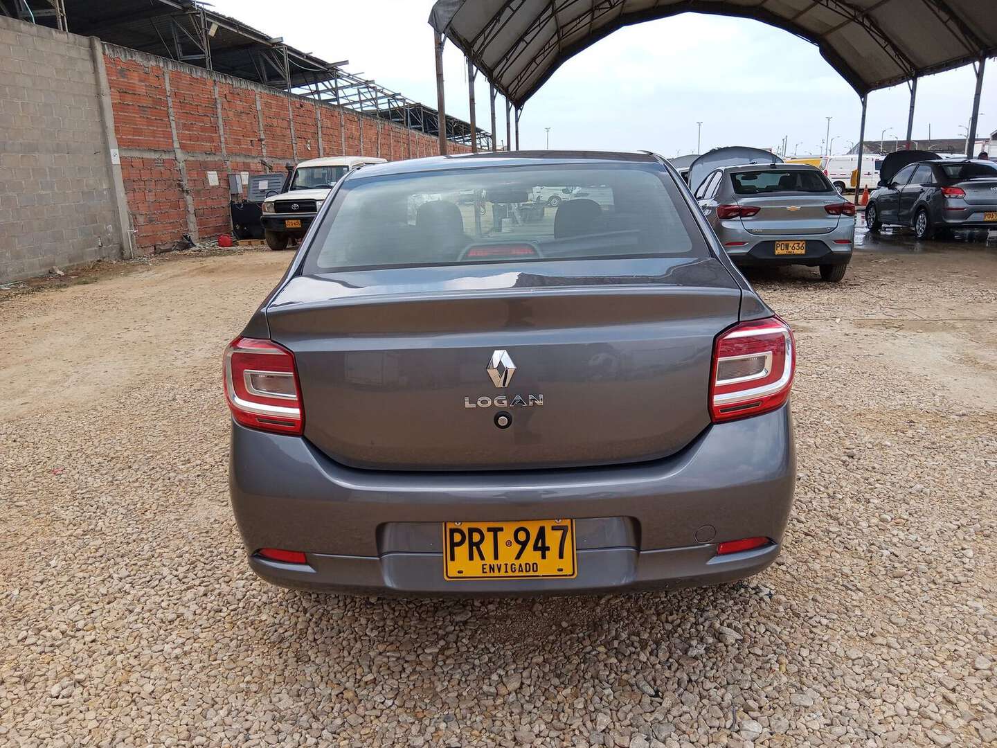 Renault - Logan - 2026