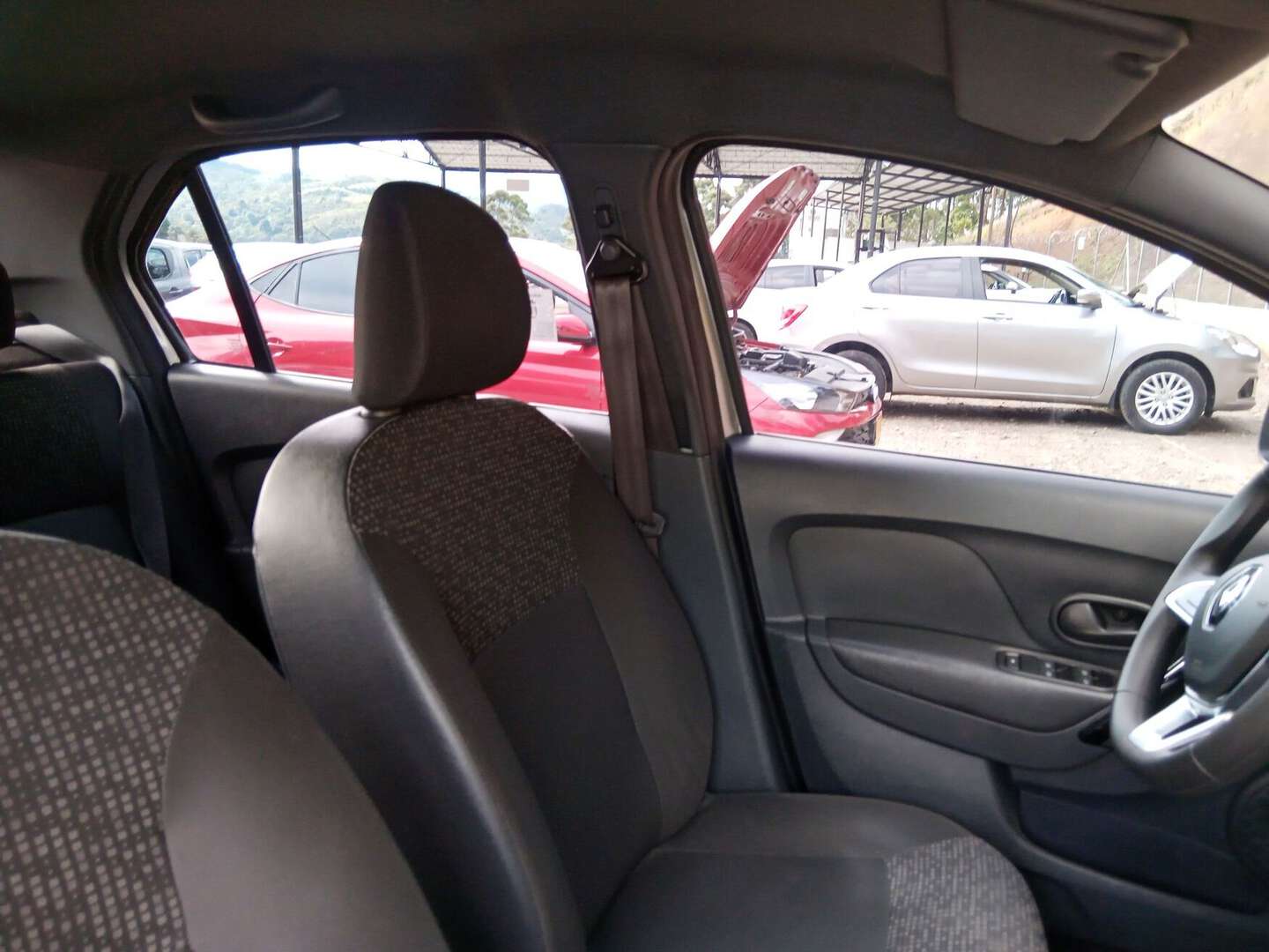 Renault - Logan - 2023