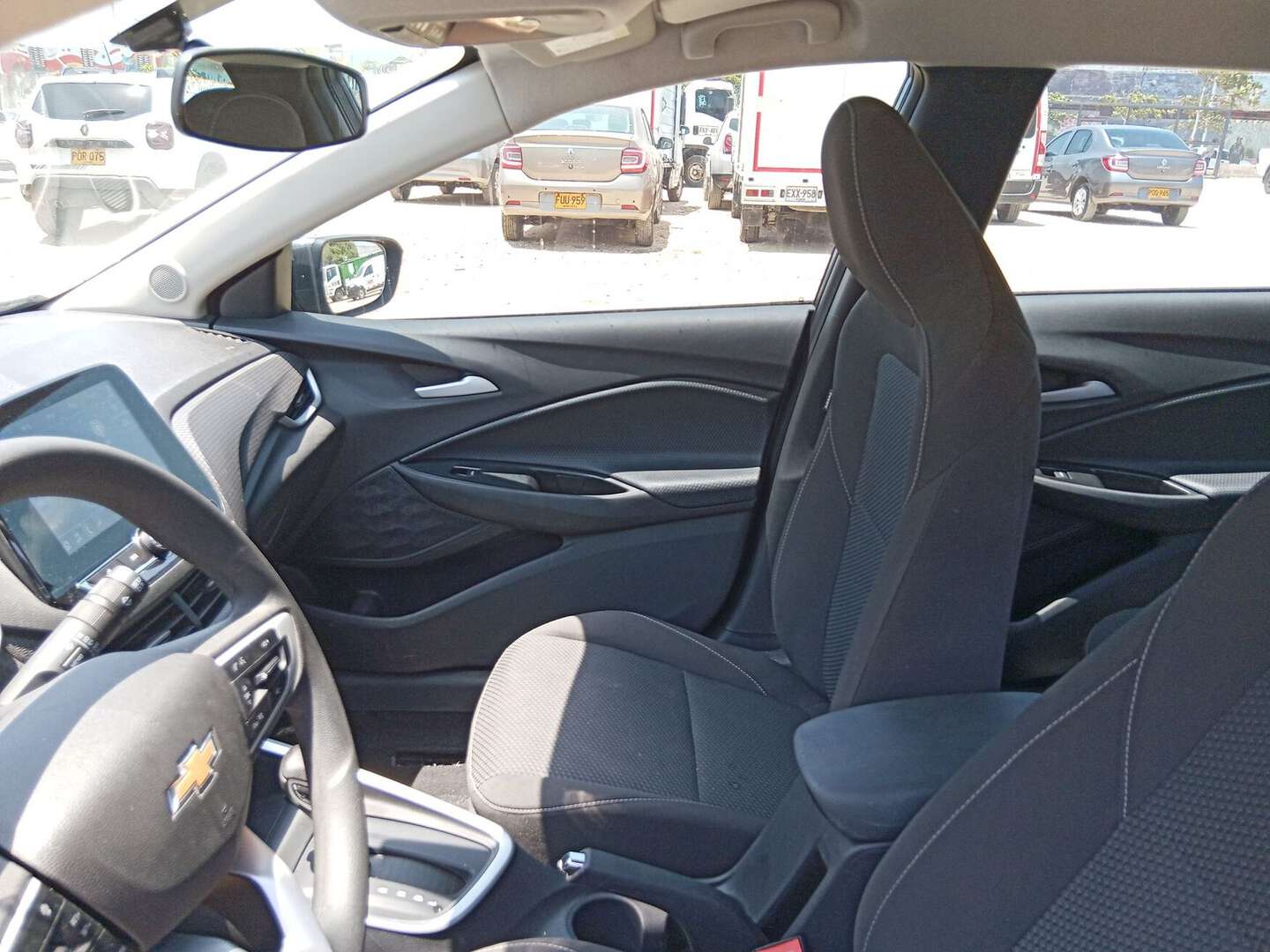Chevrolet - Onix - 2025