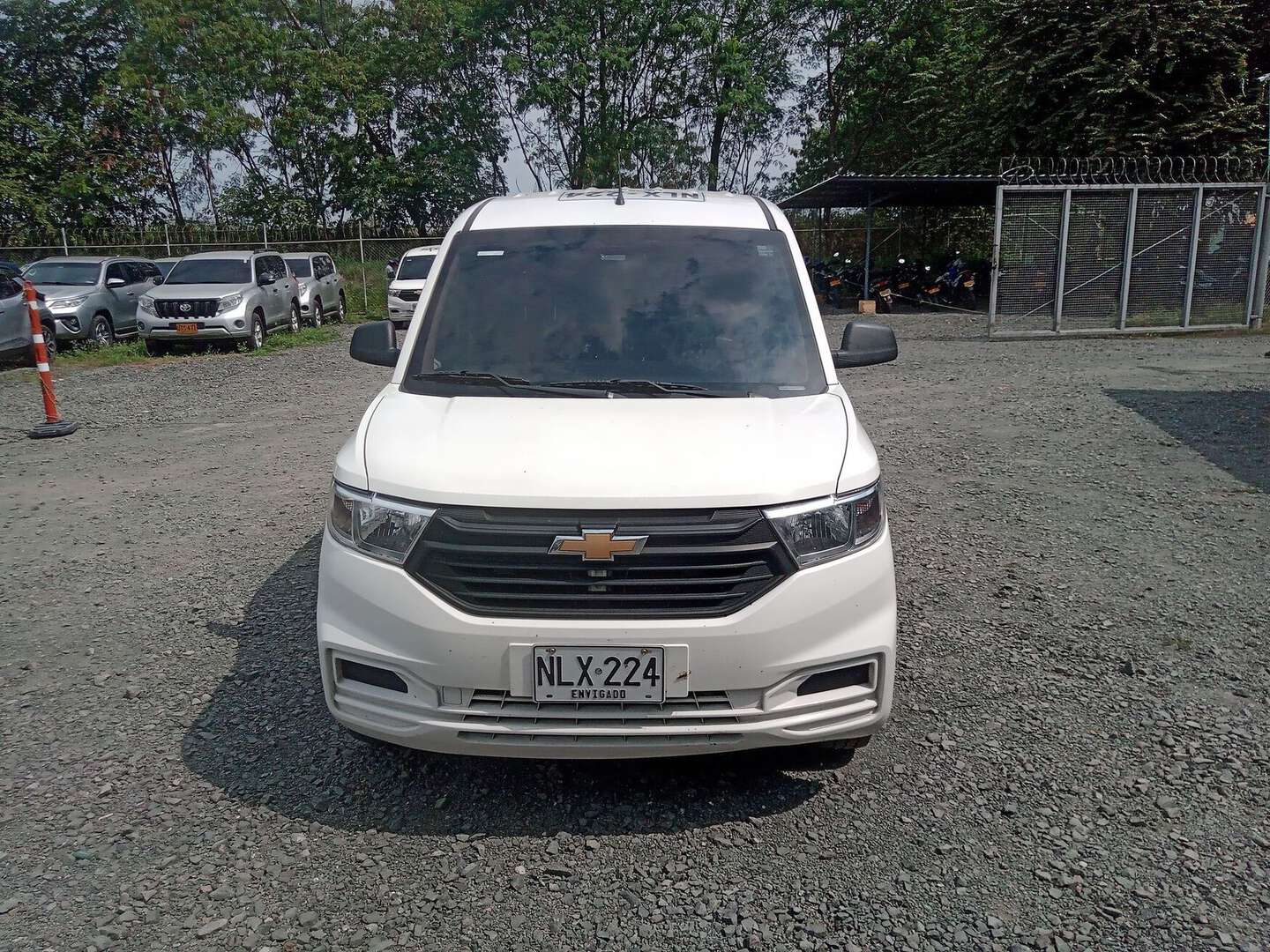 Chevrolet - N400 - 2025