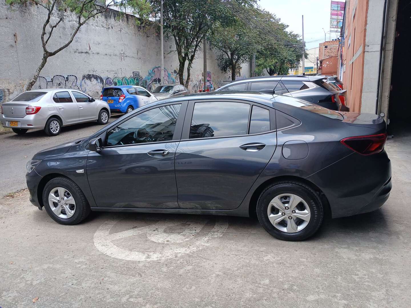 Chevrolet - Onix - 2025