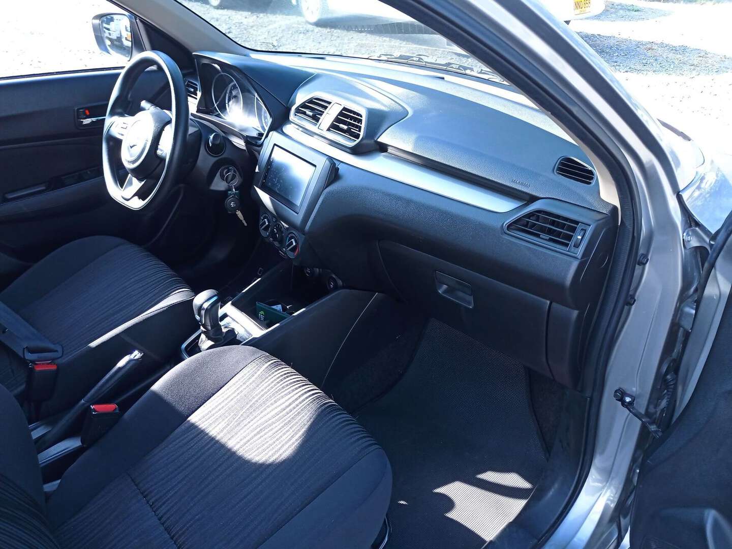 Suzuki - Swift - 2023