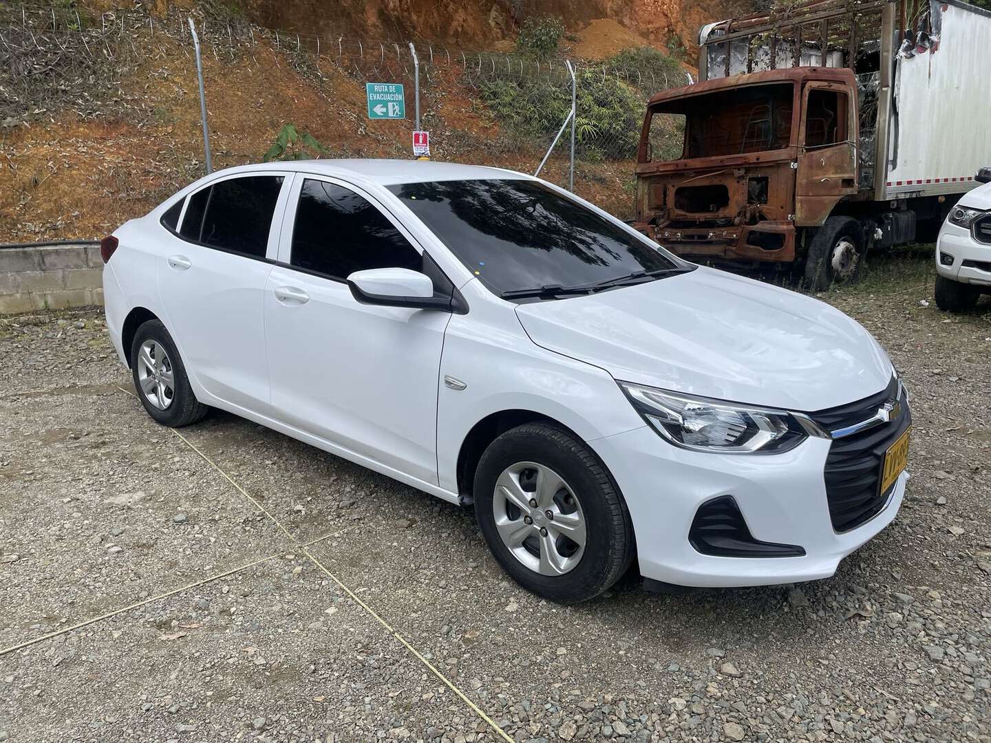 Chevrolet - Onix - 2023