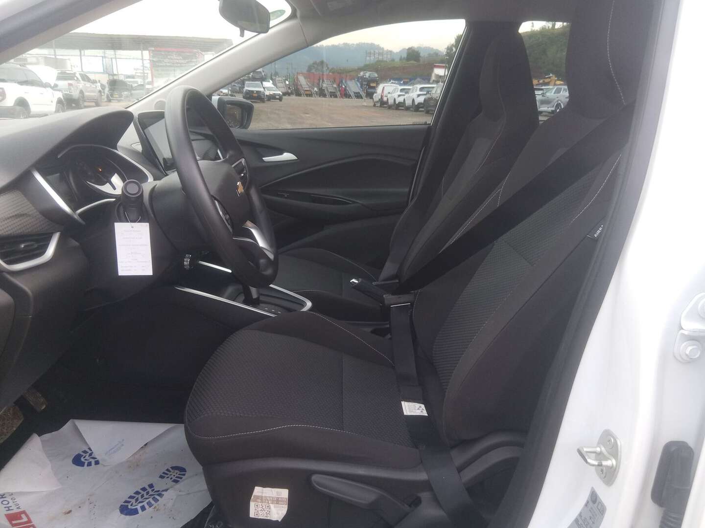 Chevrolet - Onix - 2025