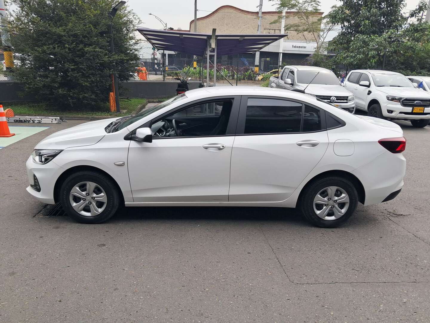 Chevrolet - Onix - 2025