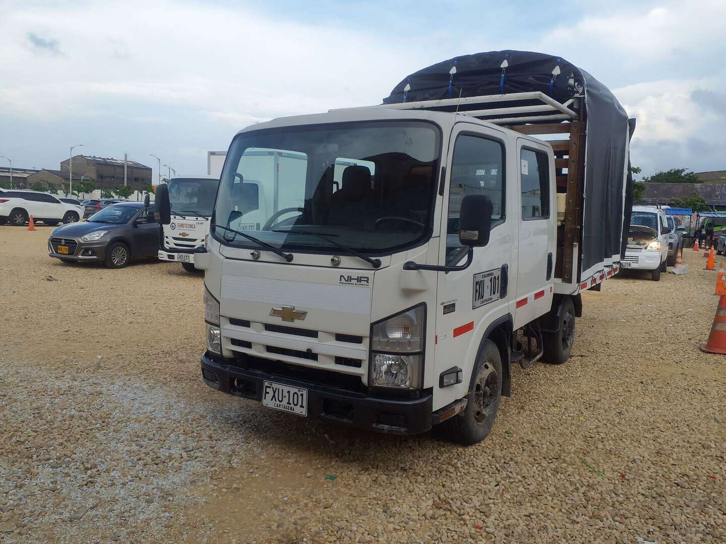 Chevrolet - NHR Doble - 2022