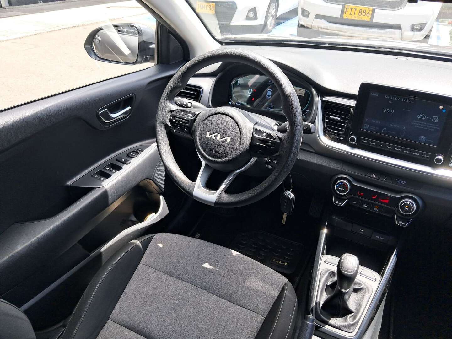 Kia - Stonic - 2025