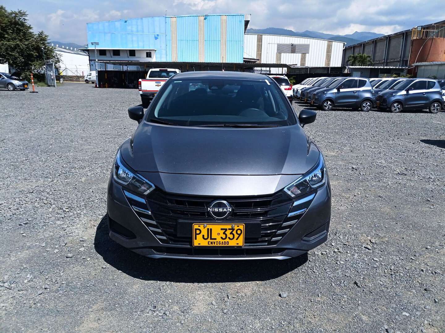 Nissan - Versa - 2025