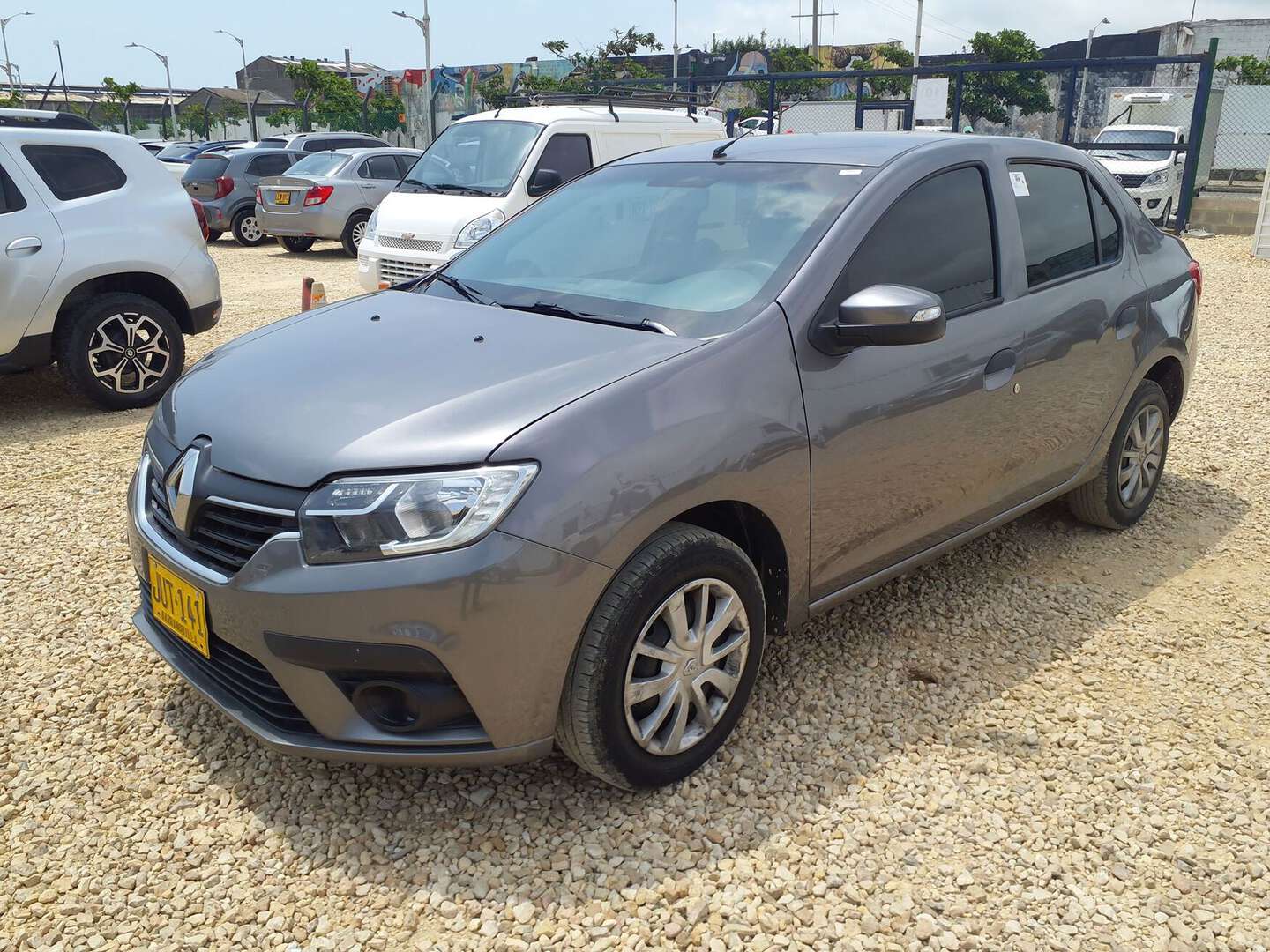 Renault - Logan - 2022