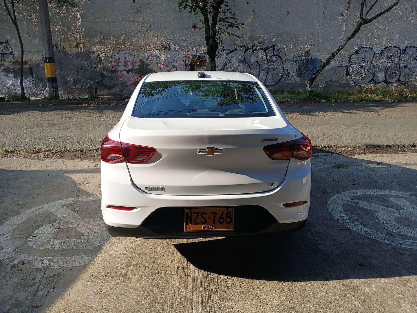 Chevrolet - Onix - 2025