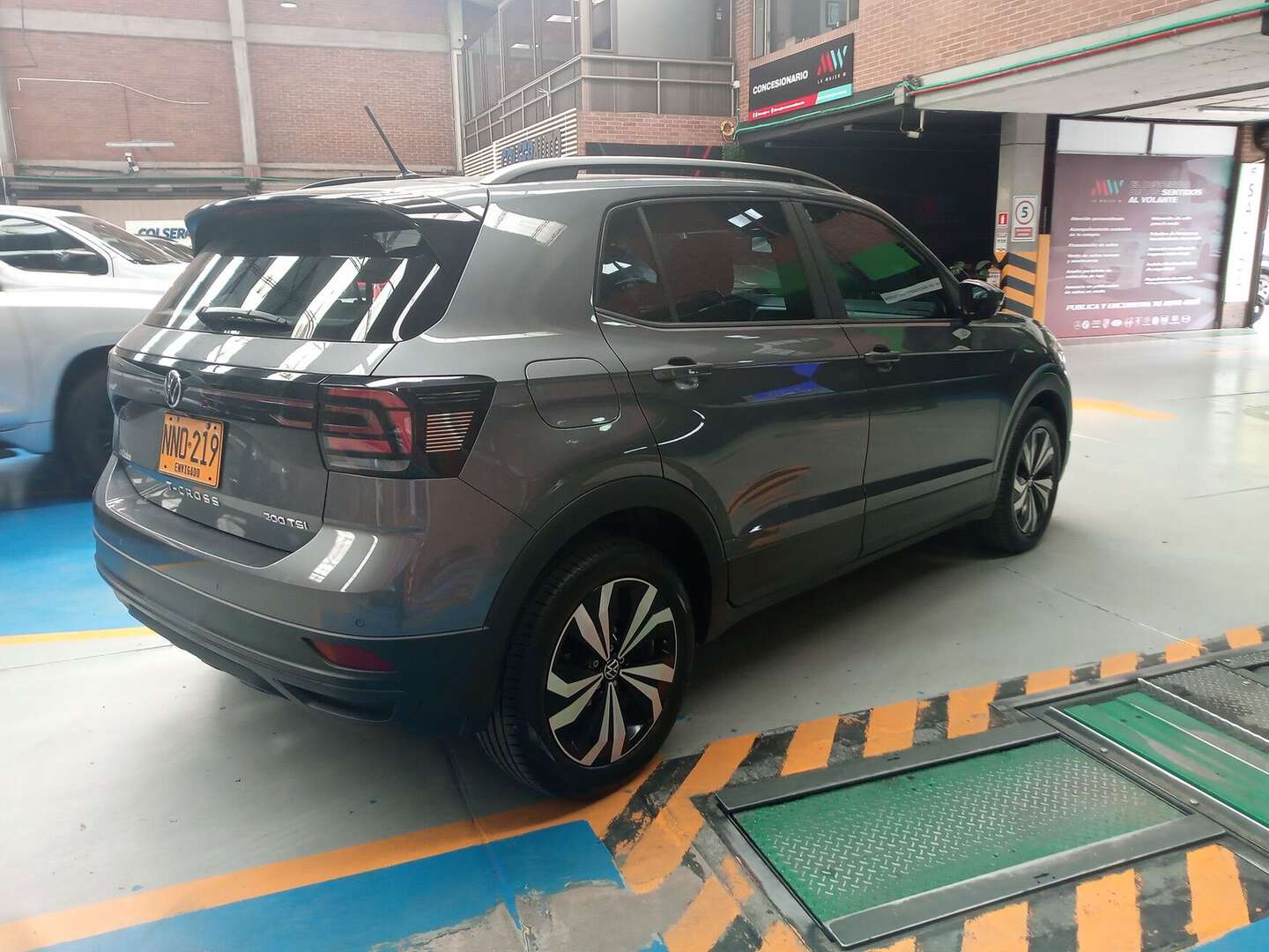 Volkswagen - T-Cross - 2024
