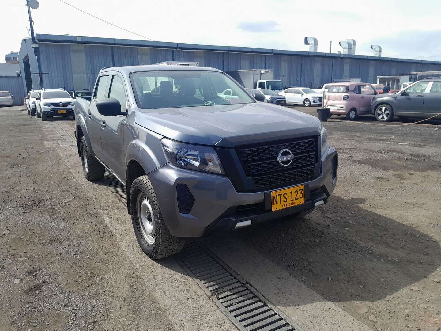 Nissan - Frontier - 2025